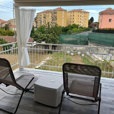 شقة Il Gattino Di Porto - Apt 6 - Monolocale Terrazzo Piscina إمبيريا المظهر الخارجي الصورة